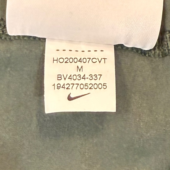 Three Nike Dri-FIT Slim Fit Athletic T-Shirts - Size M - Picture 6 of 16